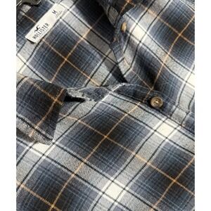 Hollister Women's Plaid Flannel Boyfriend‎ Fit Button Shirt Size Small Tan Black